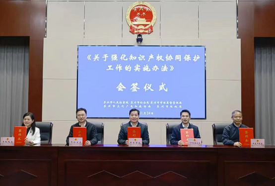 f0f2e883-6046-4d99-9b5f-ae2793fed59f f0f2e883-6046-4d99-9b5f-ae2793fed59f